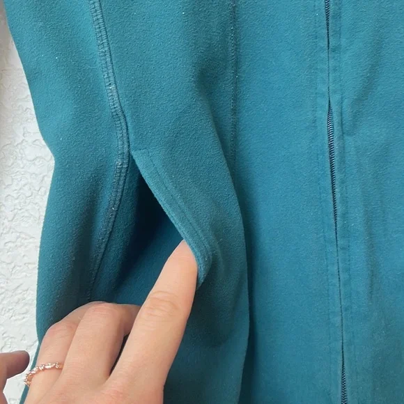 Beyond Yoga Curved Jacket Fitted Activewear Green size Medium - Picture 6 of 14